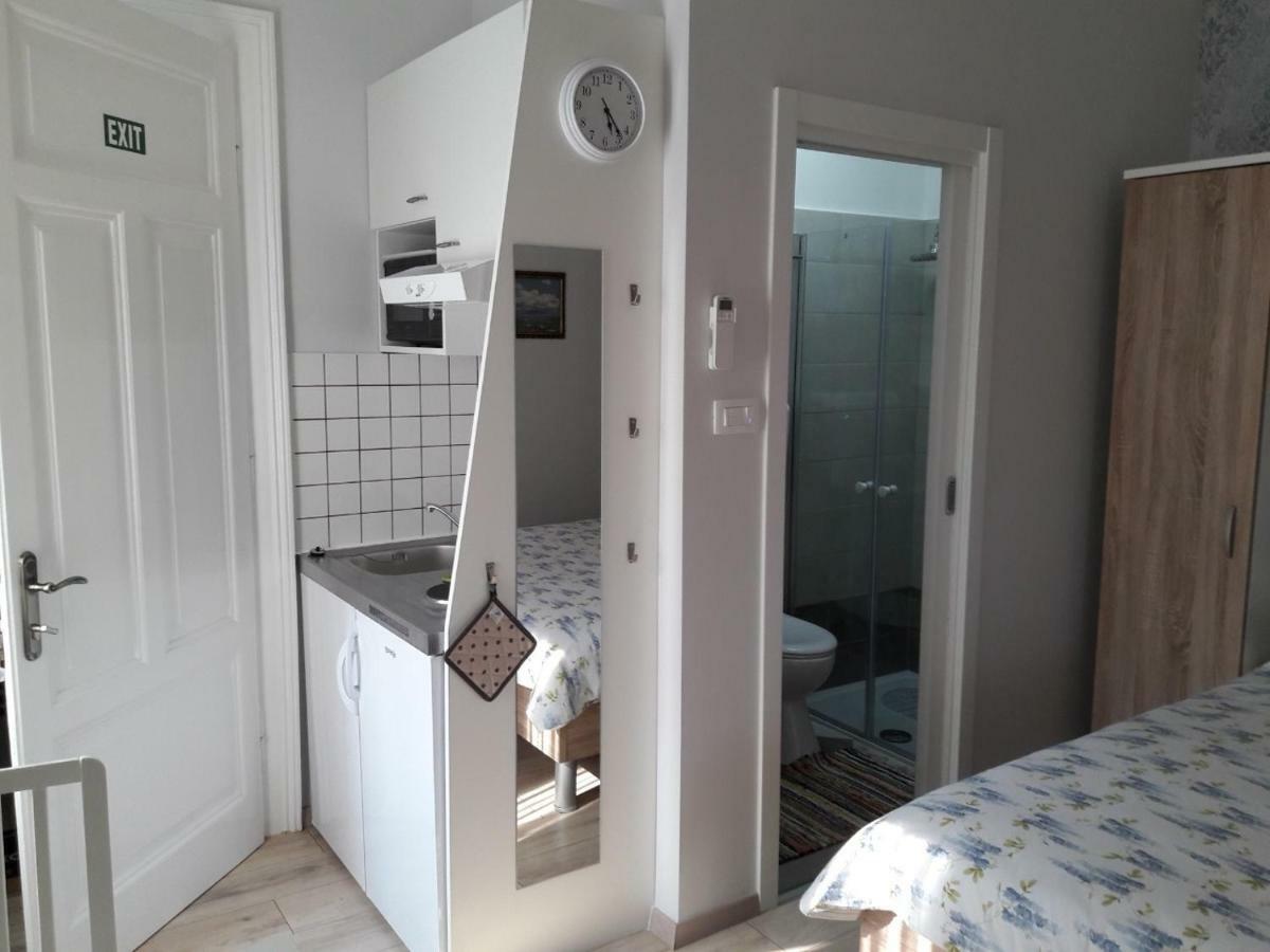 Apartman Lusetic Opatija Exteriör bild